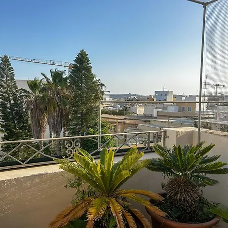 Casa 4 Floor Townhouse And Private Pool * Naxxar