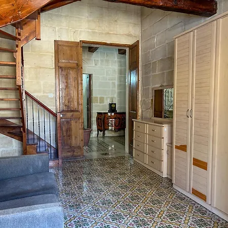 Casa 4 Floor Townhouse And Private Pool Villa Naxxar