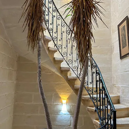 Casa 4 Floor Townhouse And Private Pool Villa Naxxar