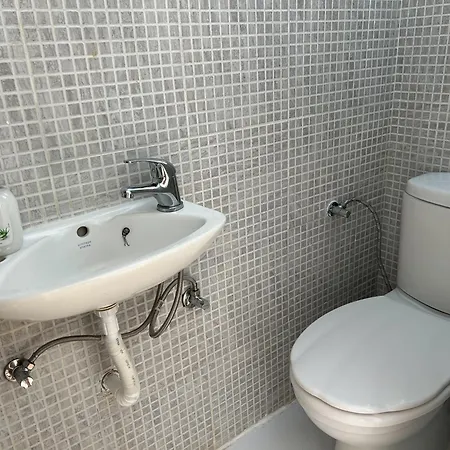 Casa 4 Floor Townhouse And Private Pool Naxxar