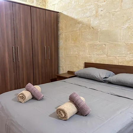 Villa Casa 4 Floor Townhouse And Private Pool Naxxar