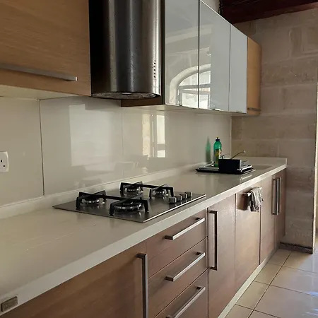 Villa Casa 4 Floor Townhouse And Private Pool Naxxar