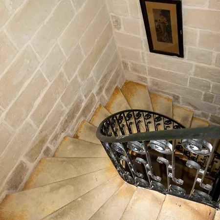 Villa Casa 4 Floor Townhouse And Private Pool Naxxar