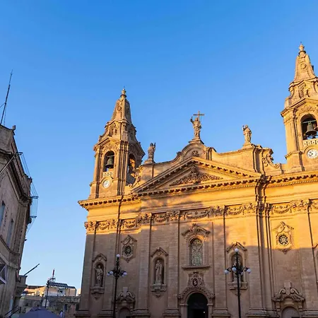 Вилла Casa 4 Floor Townhouse And Private Pool