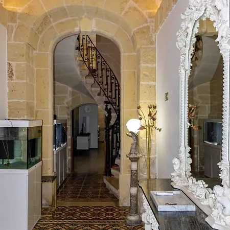 Casa 4 Floor Townhouse And Private Pool Villa Naxxar