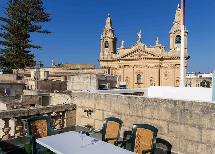 Casa 4 Floor Townhouse And Private Pool * Naxxar