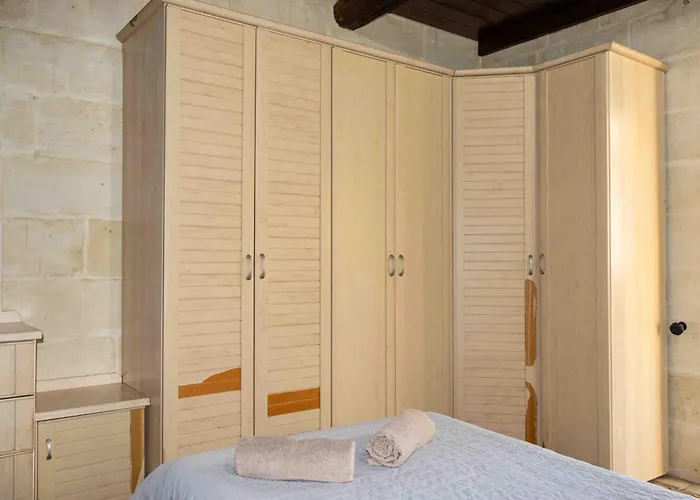 Casa 4 Floor Townhouse And Private Pool Naxxar